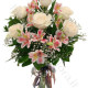 Bouquet di Alstroemeria e Rose bianche